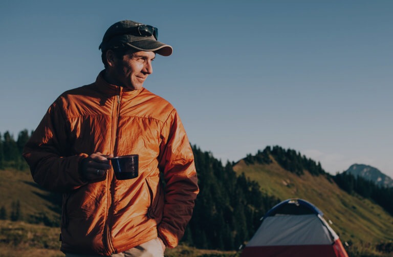 Escena de viaje de aventura de World Nomads